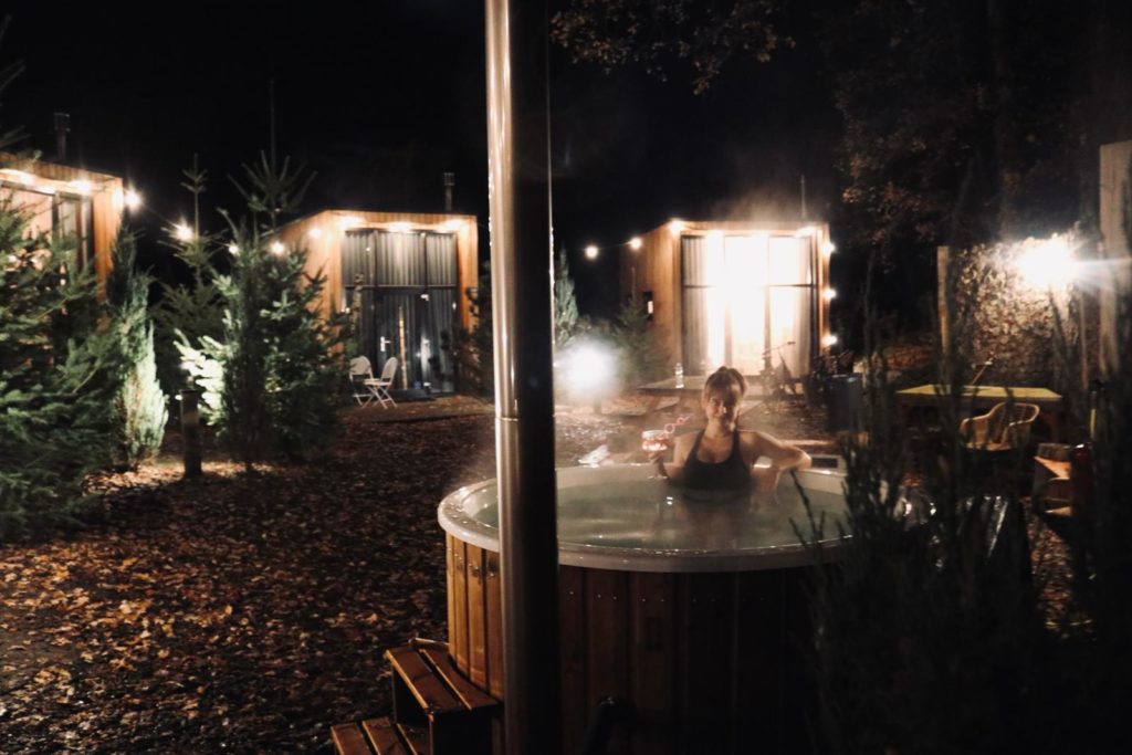 hot tub tiny house hond