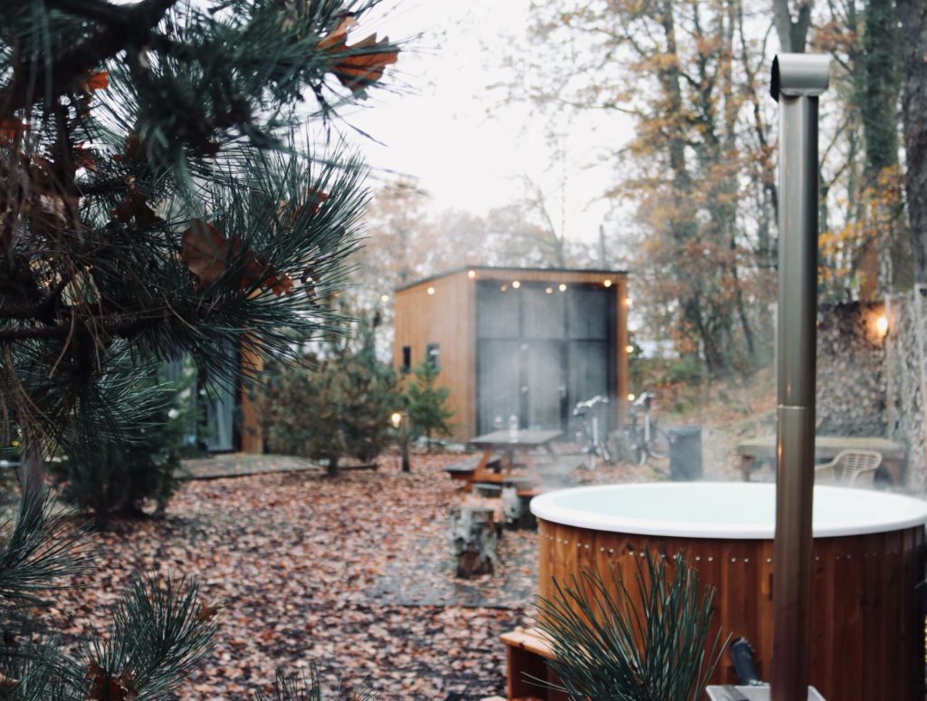 hot tub tiny house hond